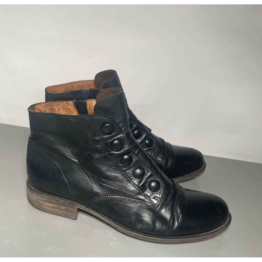 Miz Mooz Louise Black Boots 9.5-10